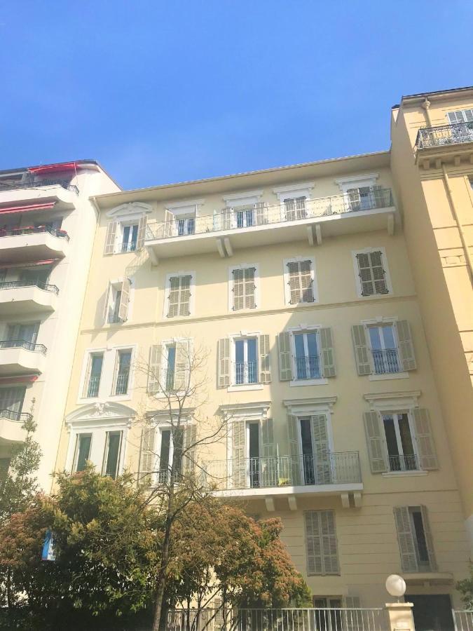 Appartement Duplex Centre 405 *